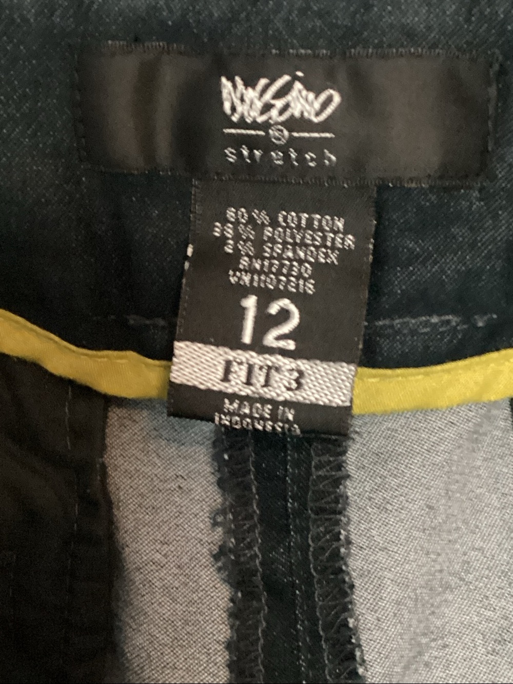 Mossimo capris/crop pants, women’s size 12. Indigo blue stretchy - Picture 4 of 6